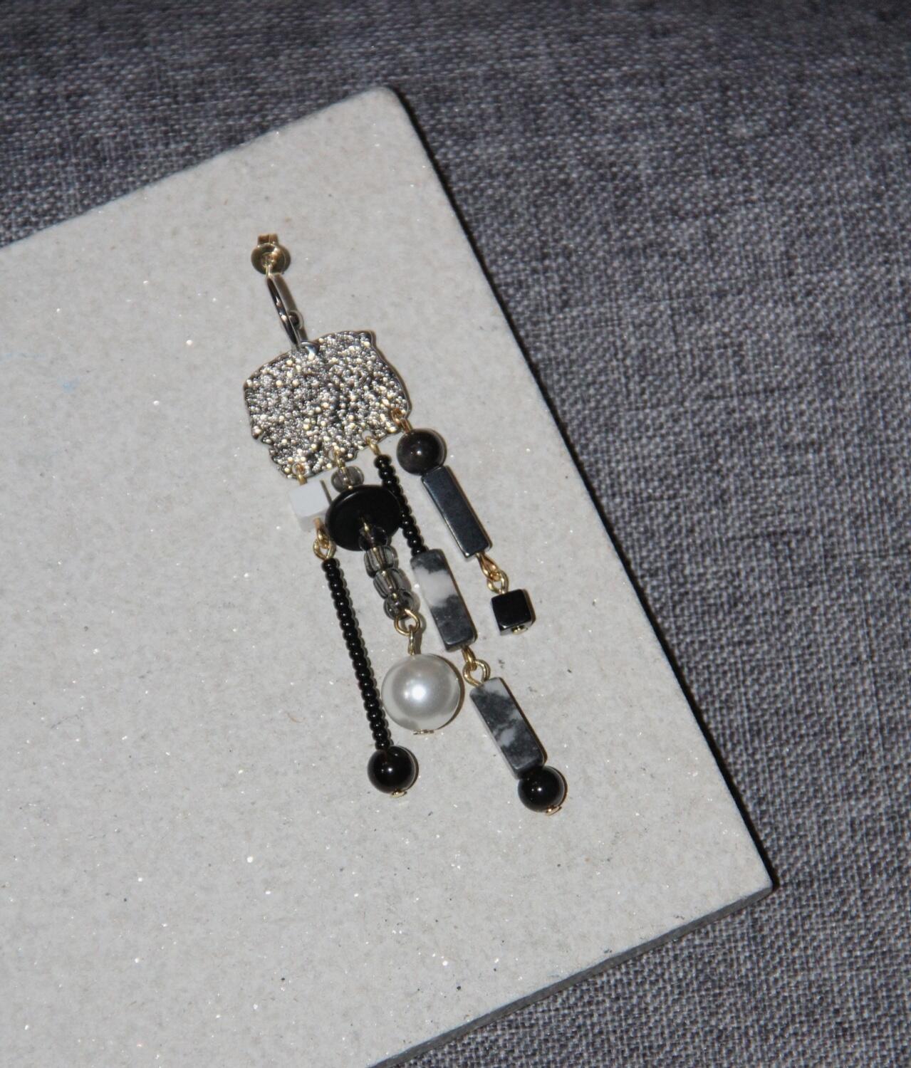 Chinoiserie Black & White Sweet Fairy Tassel Earrings,Lumivault.