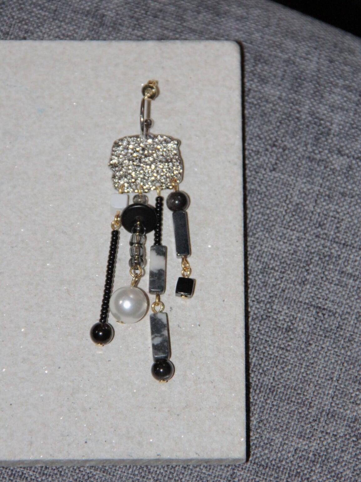 Chinoiserie Black & White Sweet Fairy Tassel Earrings,Lumivault.