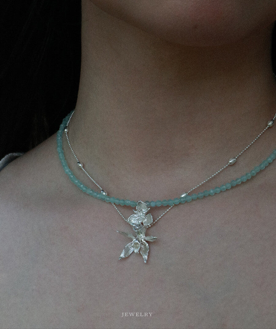 Chinoiserie Coelogyne Cristata Silver Necklace,Lumivault.