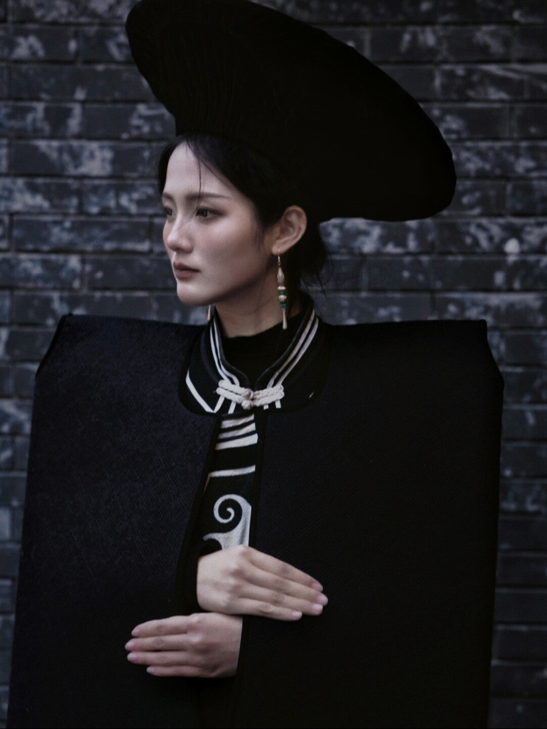 Chinoiserie Lacquer Moon Long Earrings,Lumivault.