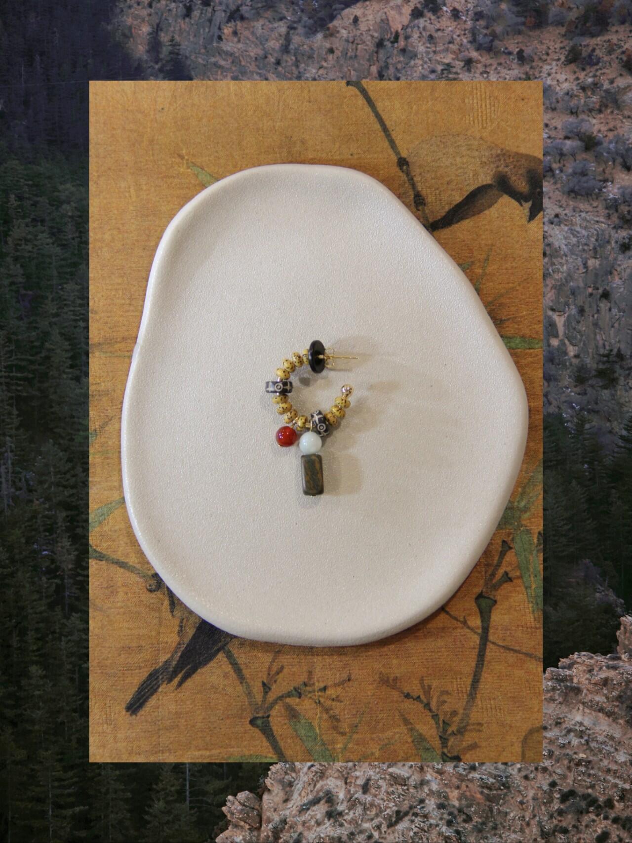 Chinoiserie Mountain Sandalwood Agate Earrings,Lumivault.