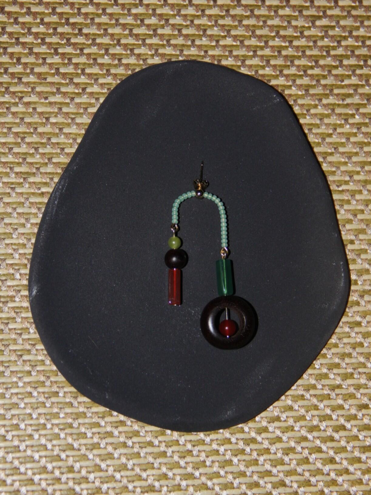 Chinoiserie Red & Green Asymmetrical Earrings - Lumivault