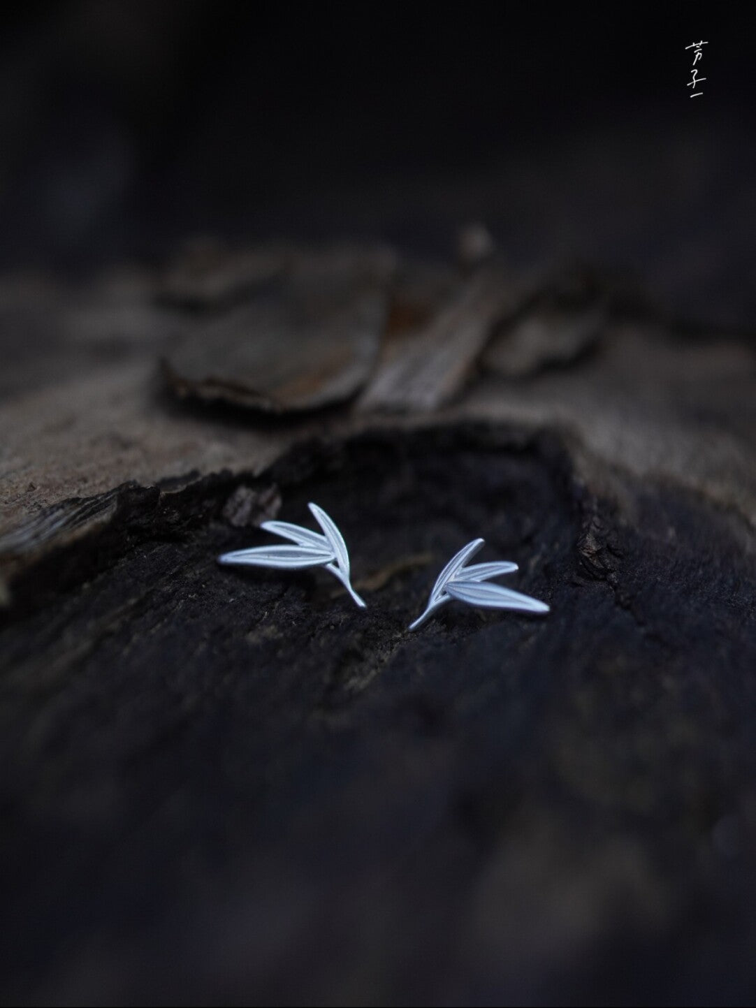 Chinoiserie Silver Bamboo Leaf Earrings,Lumivault.