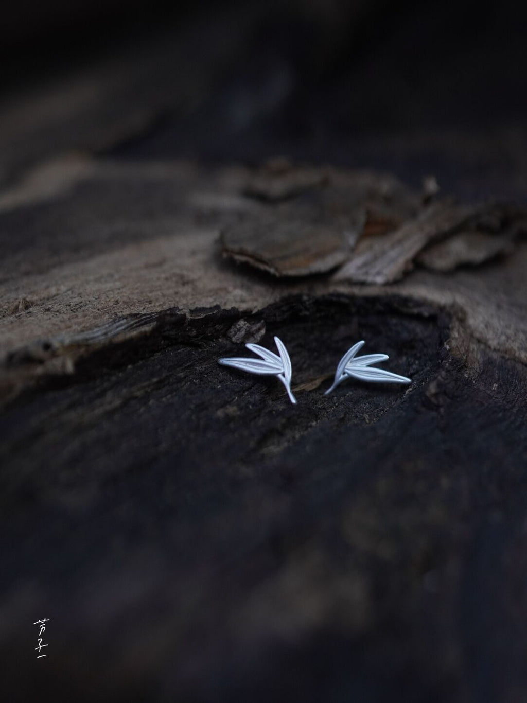 Chinoiserie Silver Bamboo Leaf Earrings,Lumivault.