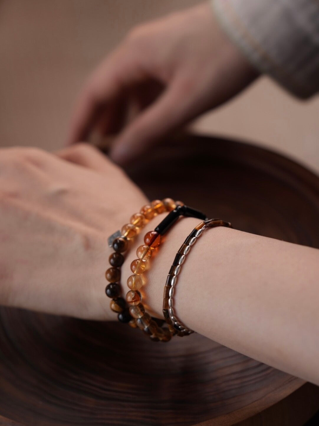 Chinoiserie Silver Cliff Beaded Bracelet,Lumivault.