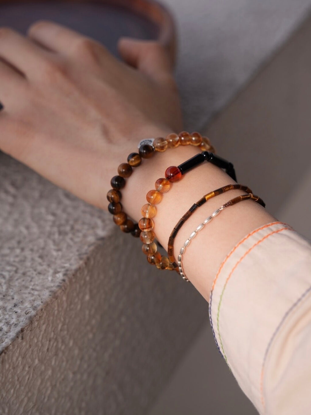 Chinoiserie Silver Cliff Beaded Bracelet,Lumivault.