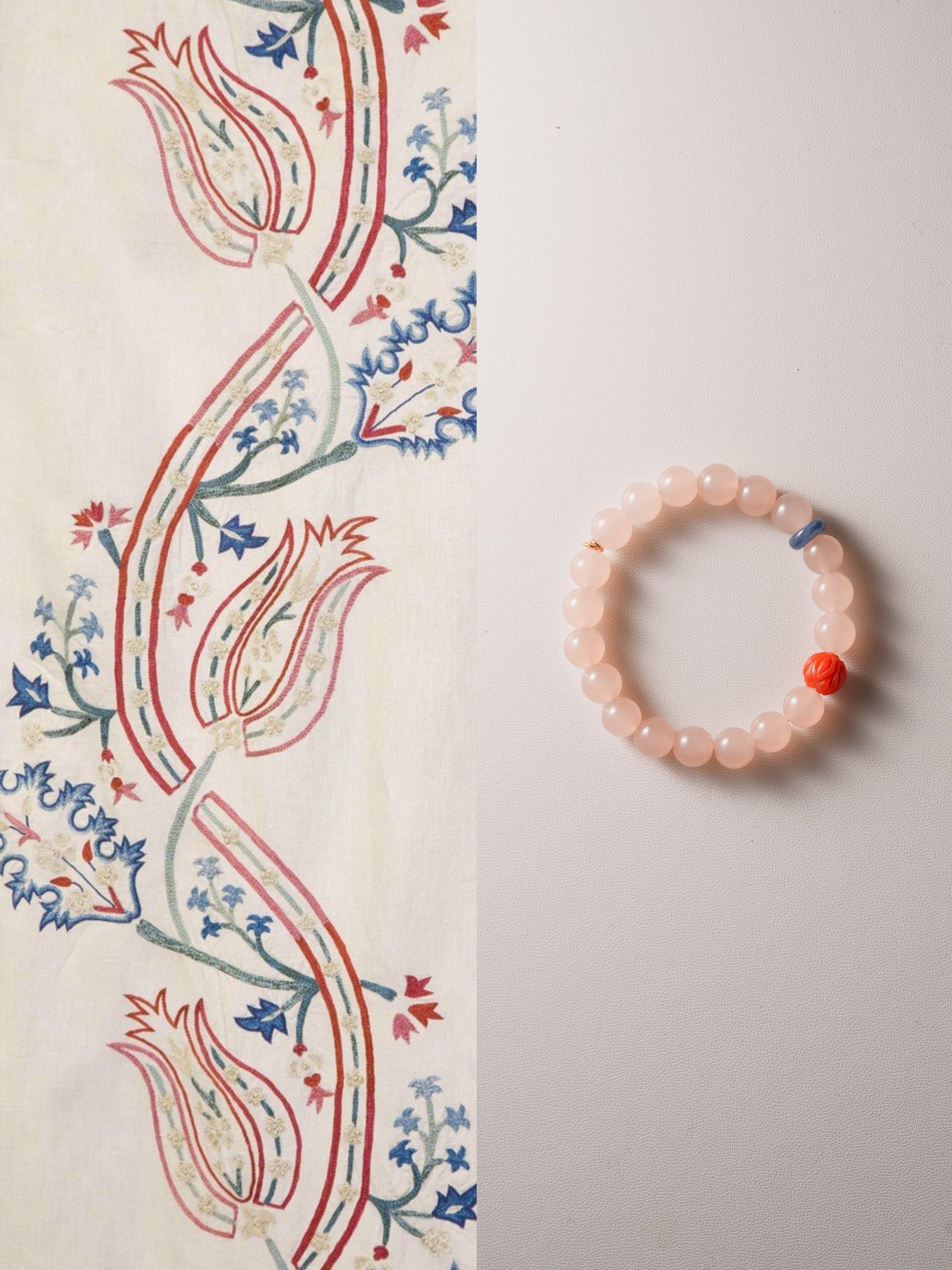Chinoiserie  Vanilla South Red Agate Bracelet - Lumivault