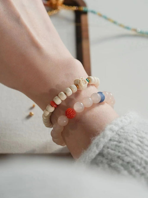 Chinoiserie  Vanilla South Red Agate Bracelet,Lumivault.