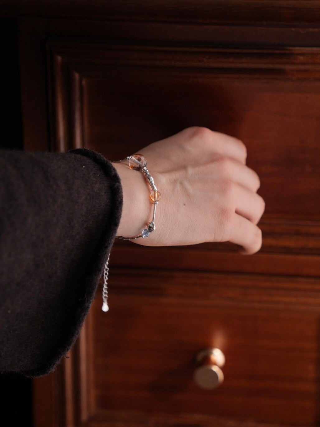 Chinoiserie Wishing Fountain Beaded Bracelet,Lumivault.