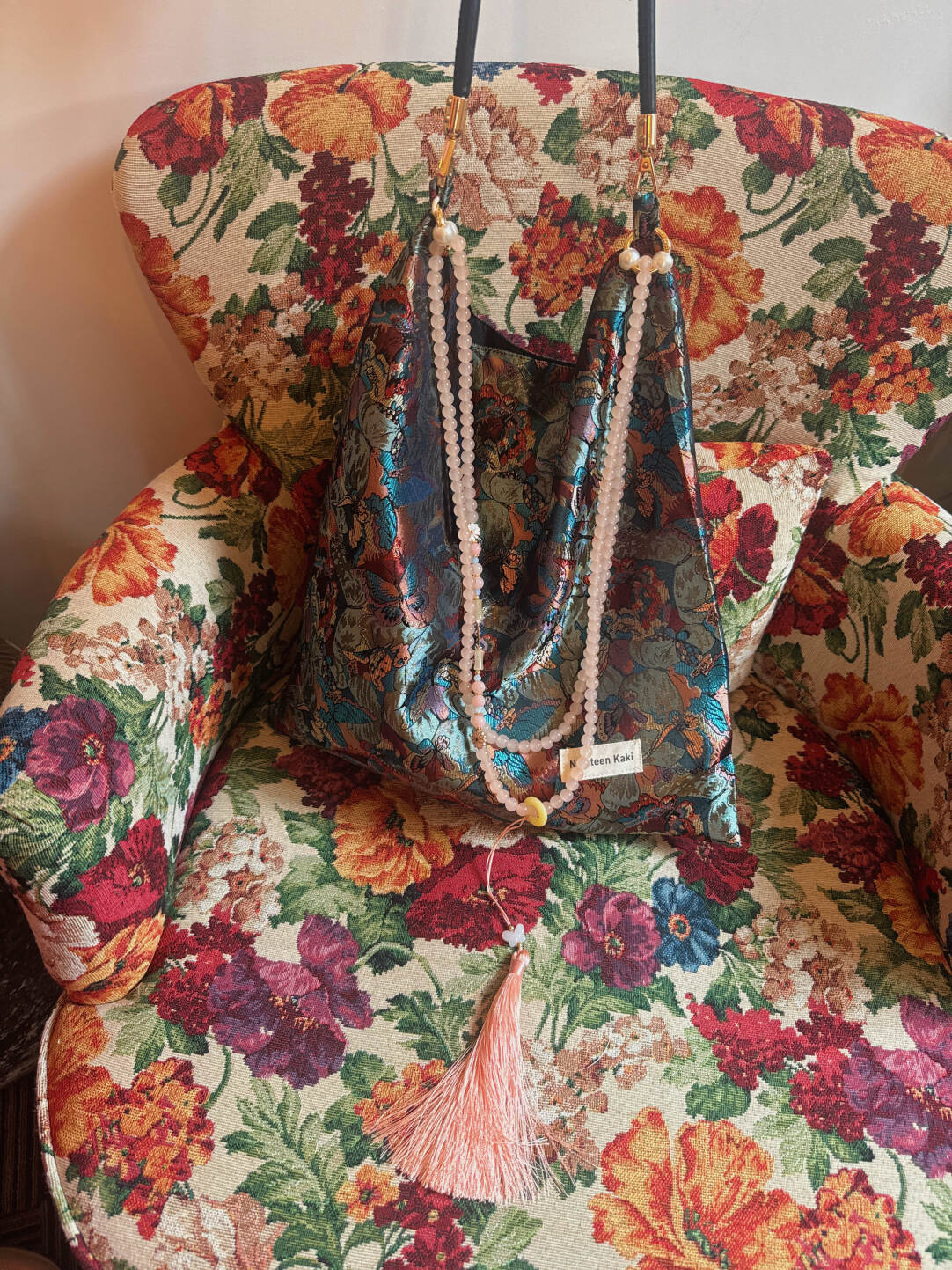 Chinoiserie Dunhuang Butterfly Bloom Beaded Tassel Silk Bag - Lumivault