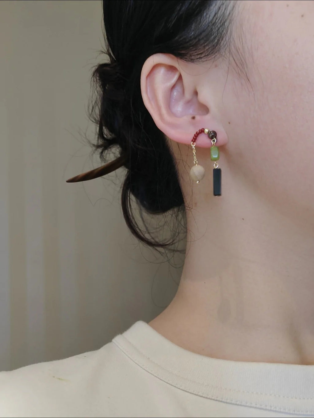 Chinoiserie Green Grape Natural Jade Sandalwood Beaded Earrings,Lumivault.