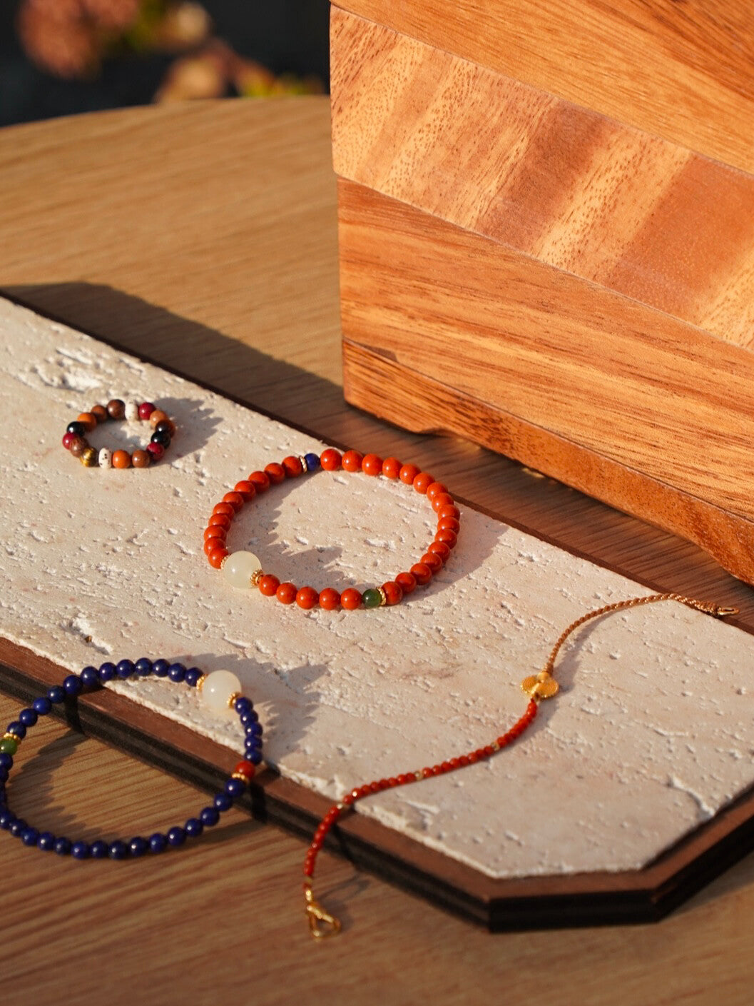 「Chinoiserie」Hetian Jade Lapis Lazuli Beaded Bracelet - Lumivault