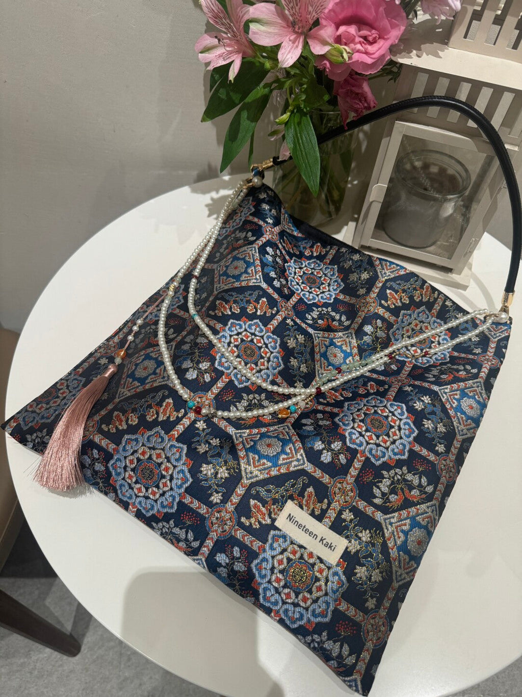 Chinoiserie Immortal Herb Pattern Beaded Tassel Silk Bag - Lumivault