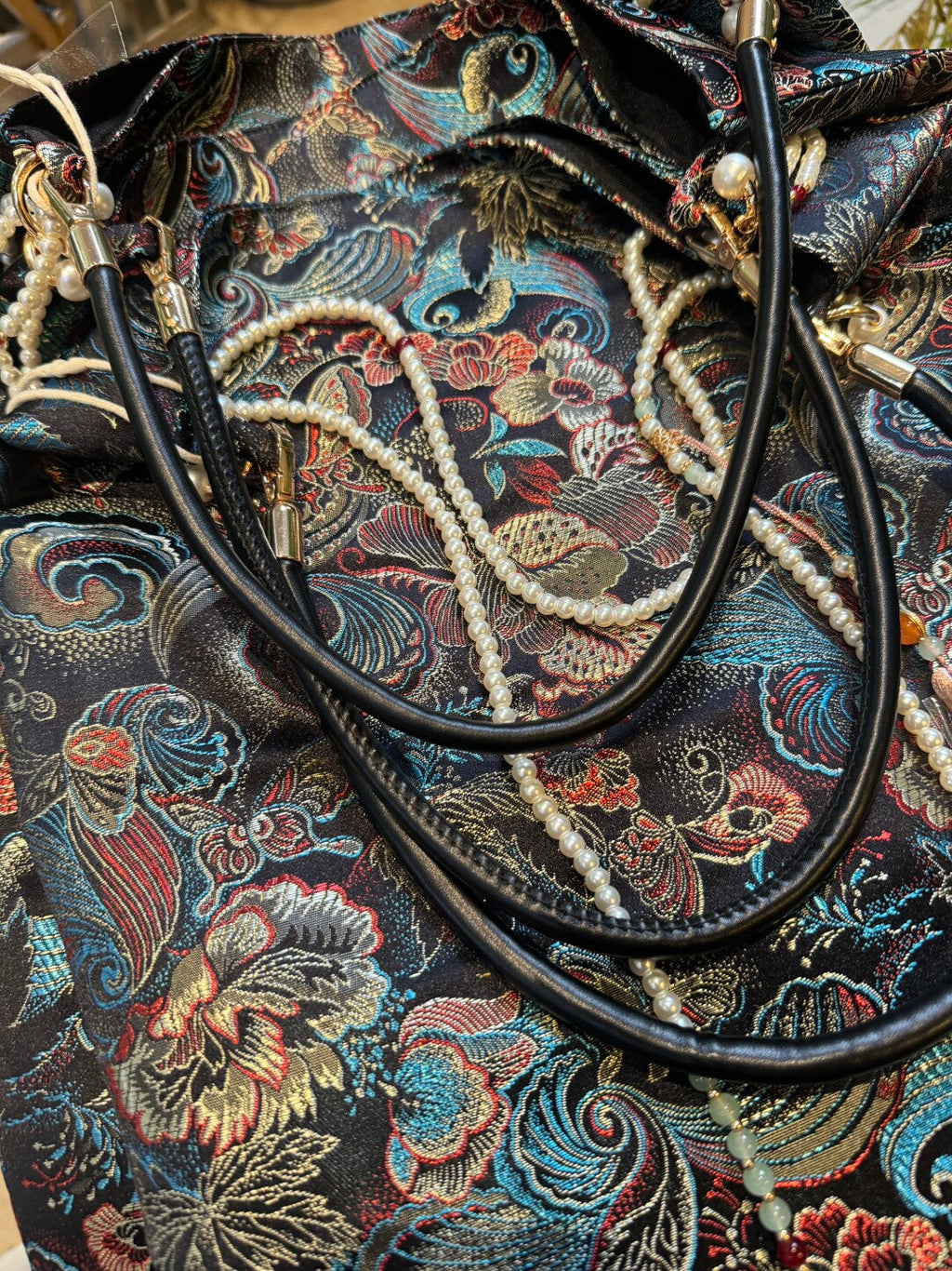 Chinoiserie Luxury Phoenix Tail Pearl Beaded Tassel Silk Bag - Lumivault