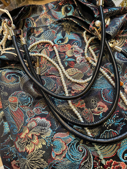Chinoiserie Luxury Phoenix Tail Pearl Beaded Tassel Silk Bag - Lumivault