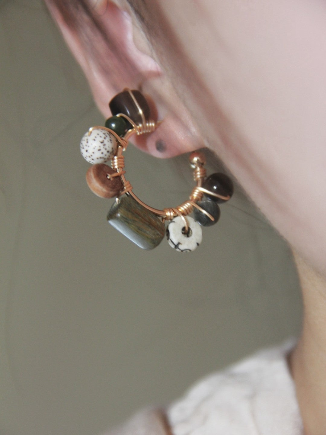 Chinoiserie Natural Bodhi Seeds Hoop Earrings