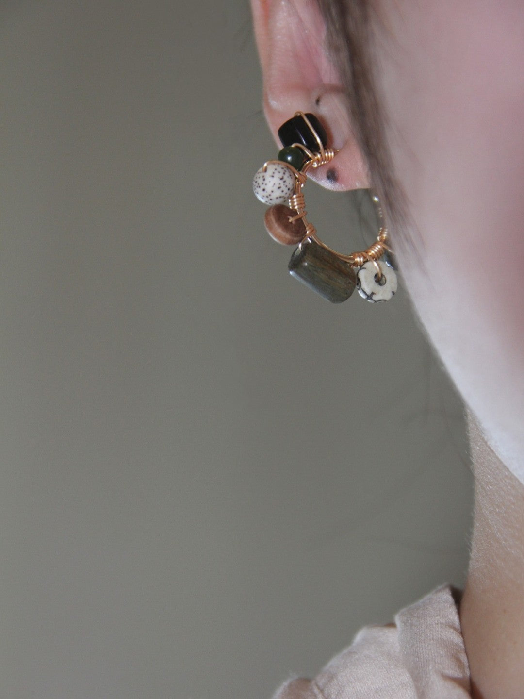 Chinoiserie Natural Bodhi Seeds Hoop Earrings