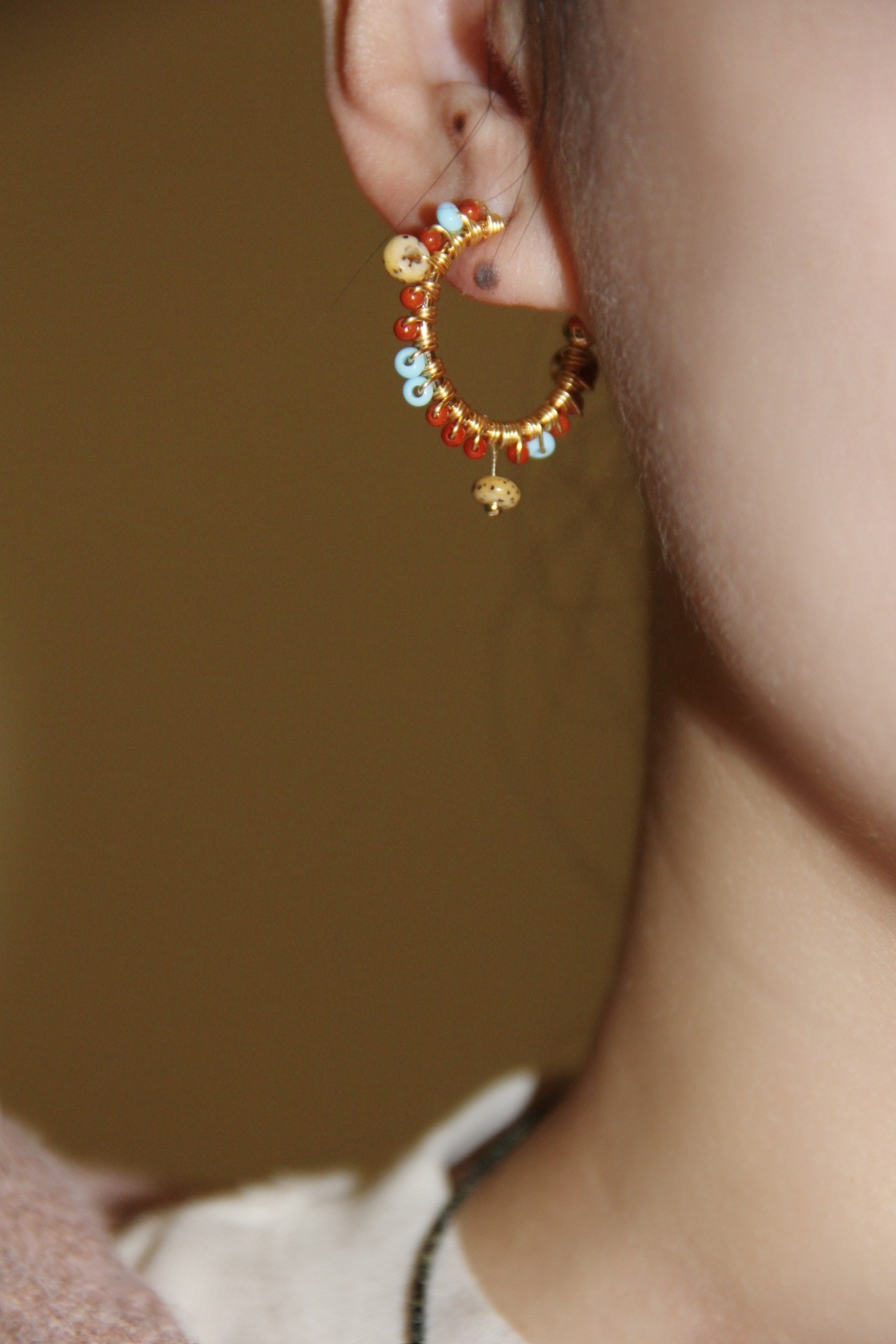 Chinoiserie Natural Red Agate Hoop Earrings,Lumivault.