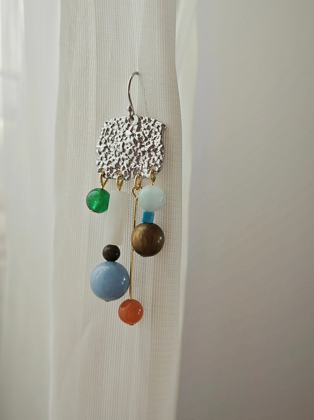 Chinoiserie Natural Sandalwood Asymmetric Silver Earrings,Lumivault.