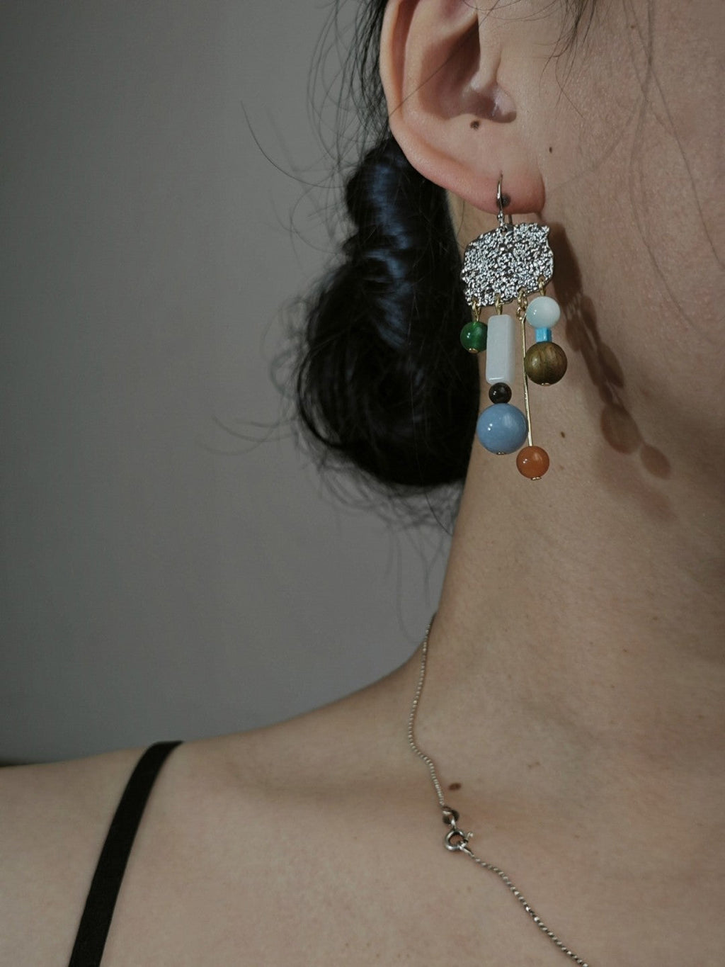 Chinoiserie Natural Sandalwood Asymmetric Silver Earrings,Lumivault.