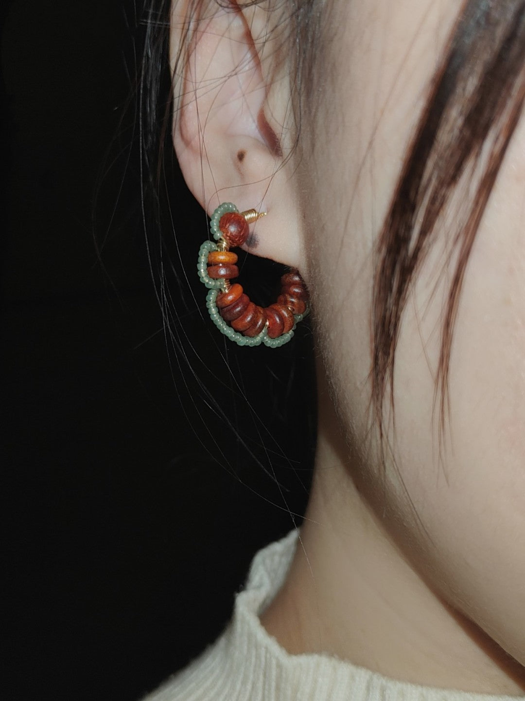 Chinoiserie Natural Sandalwood Flower Hoop Earrings,Red,Lumivault.