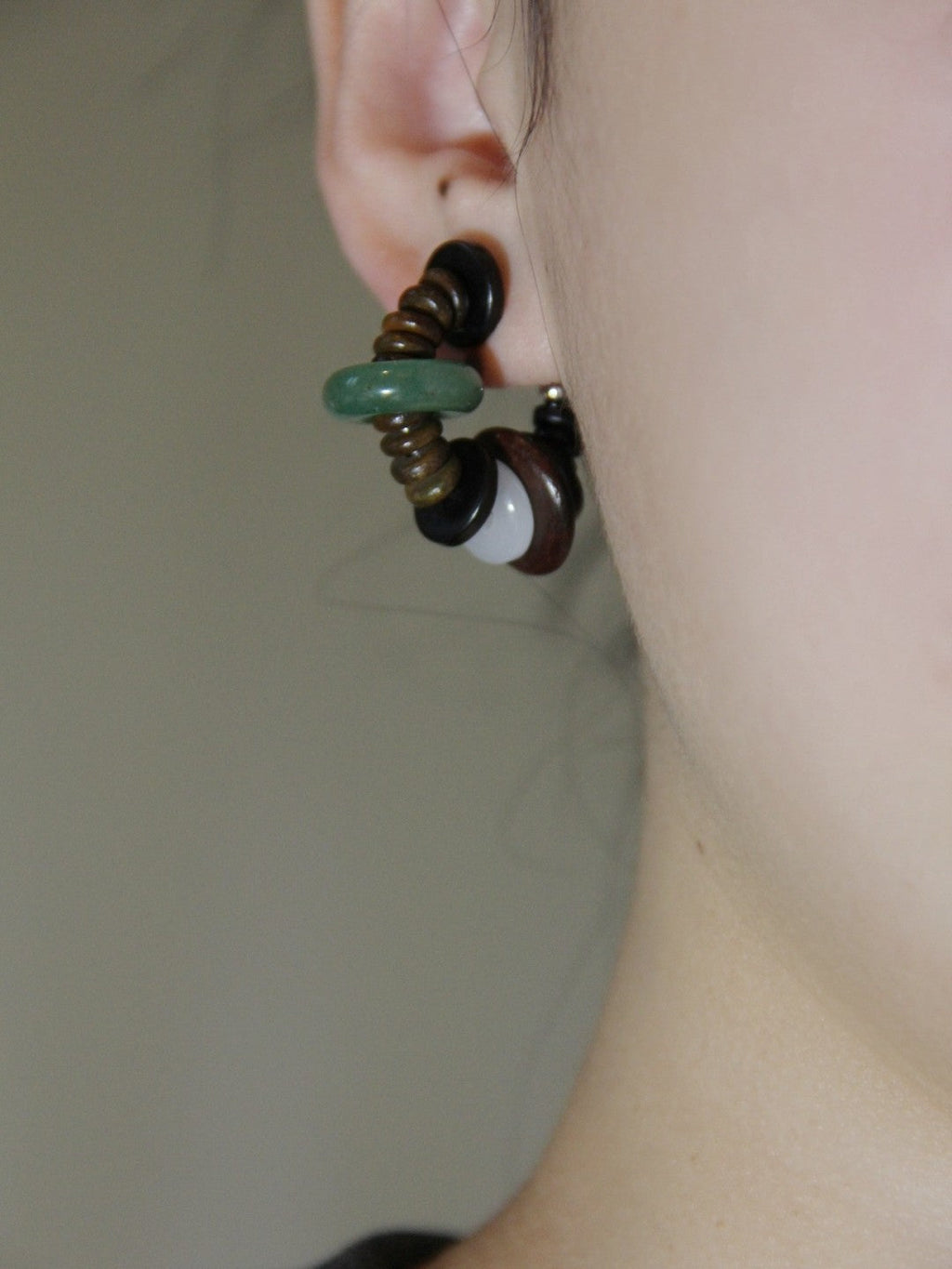 Chinoiserie Natural Sandalwood Hoop Earrings,Green / Studs,Lumivault.