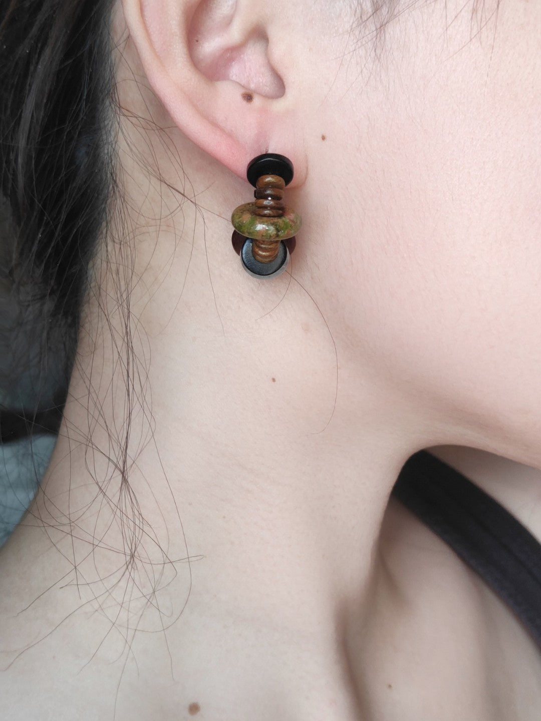 Chinoiserie Natural Sandalwood Hoop Earrings,Lumivault.