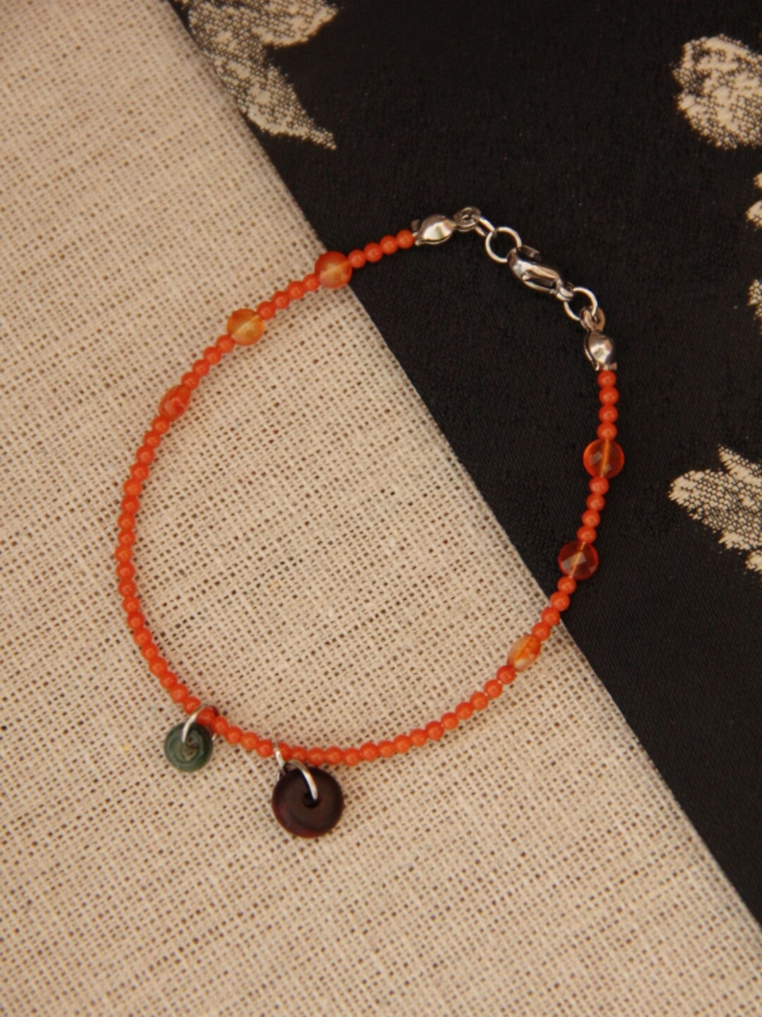 「Chinoiserie」 Natural Stone  Red Green  Bracelet - Lumivault