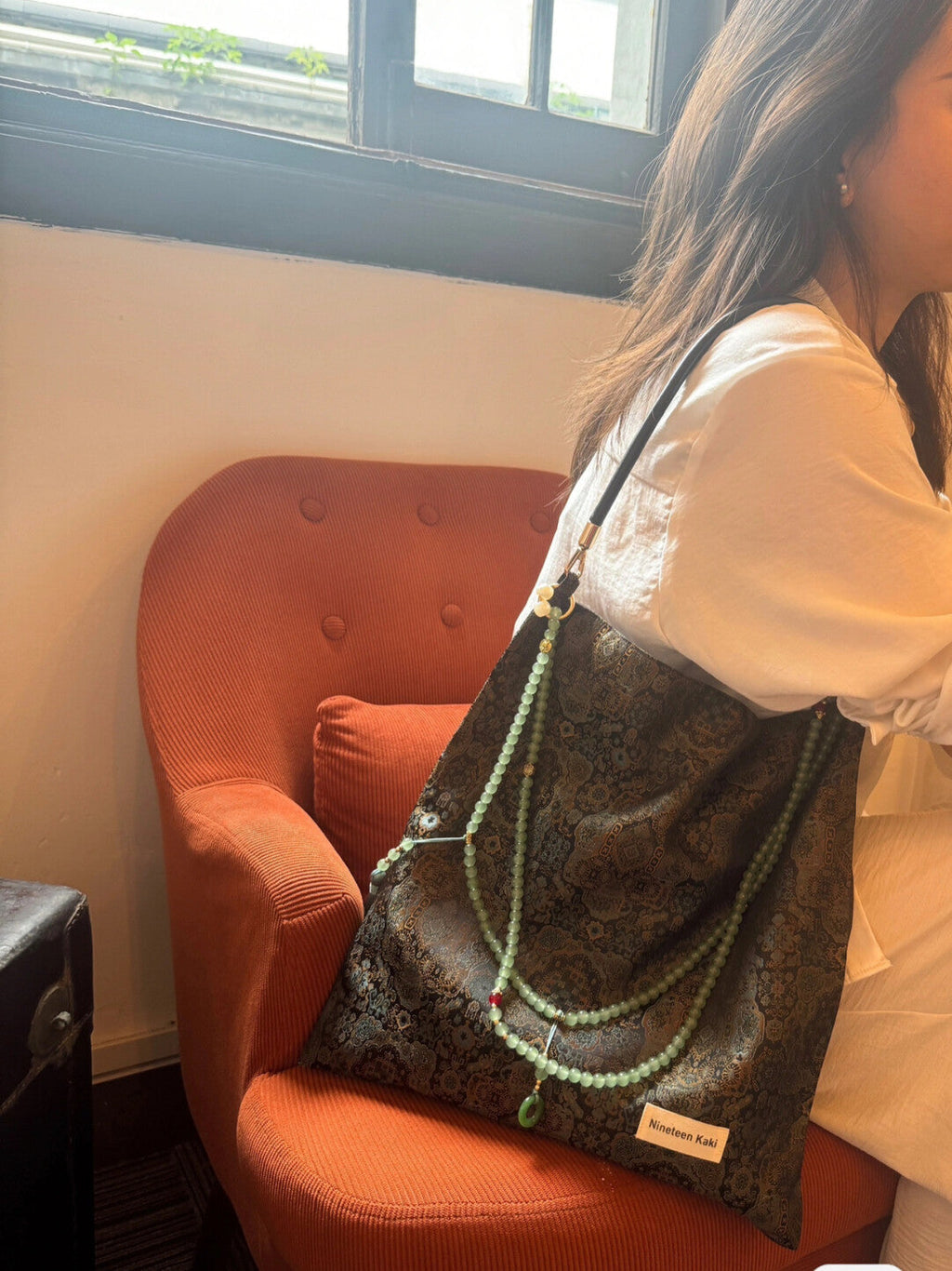 Chinoiserie Oriental Style Pattern Beaded Tassel Silk Bag - Lumivault