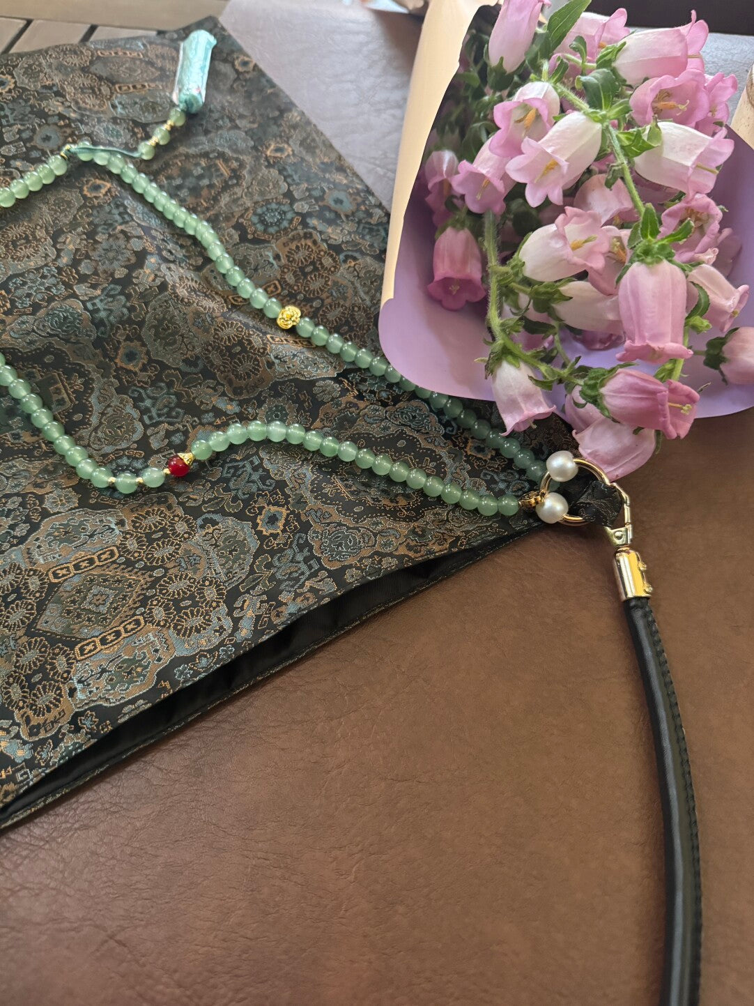 Chinoiserie Oriental Style Pattern Beaded Tassel Silk Bag - Lumivault