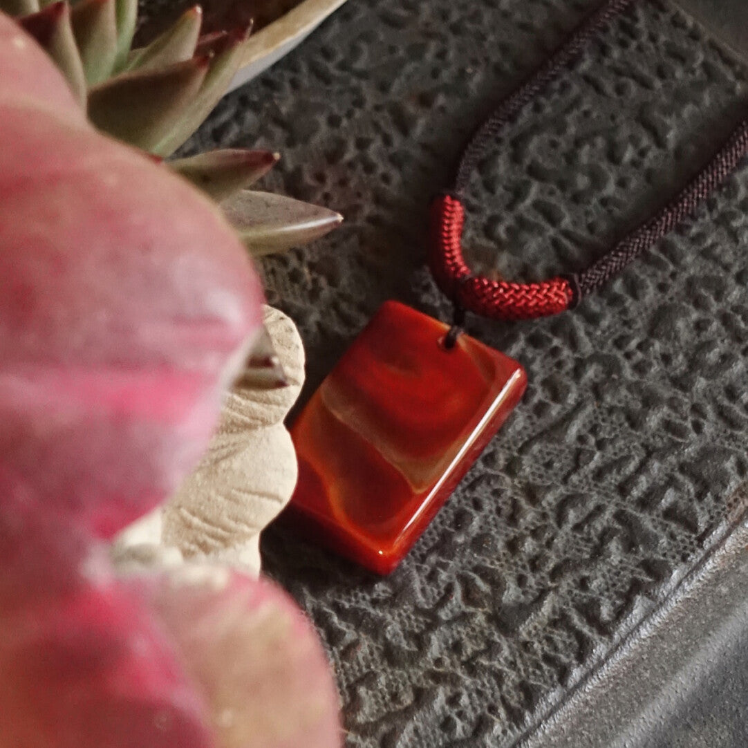 「Chinoiserie」Ping An Red Agate Necklace - Lumivault