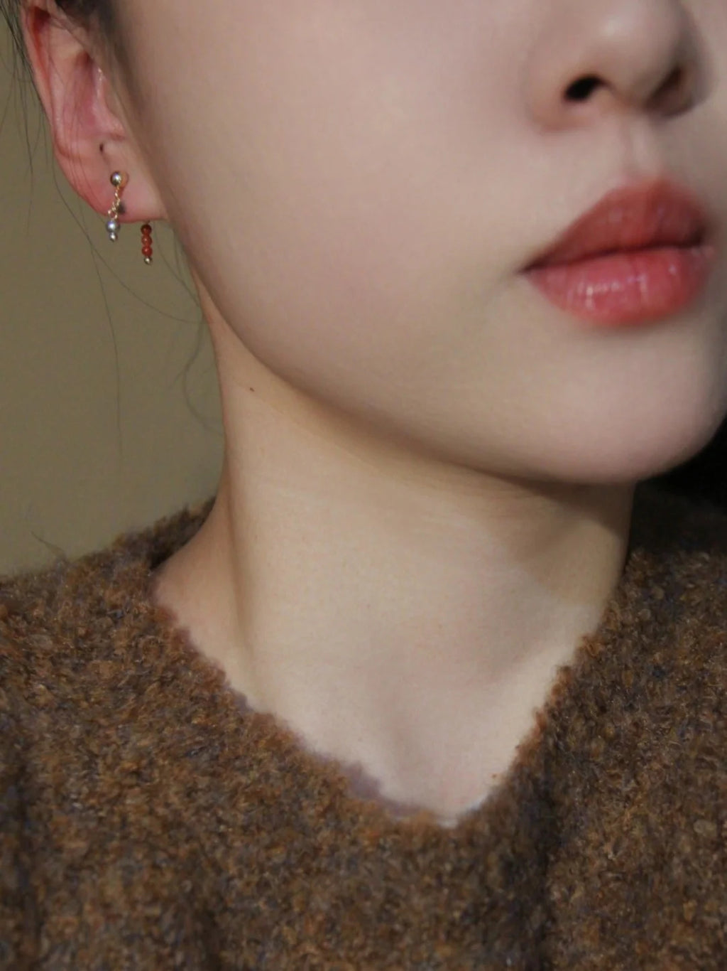 Chinoiserie Red Agate Mini Beaded Earrings,Lumivault.