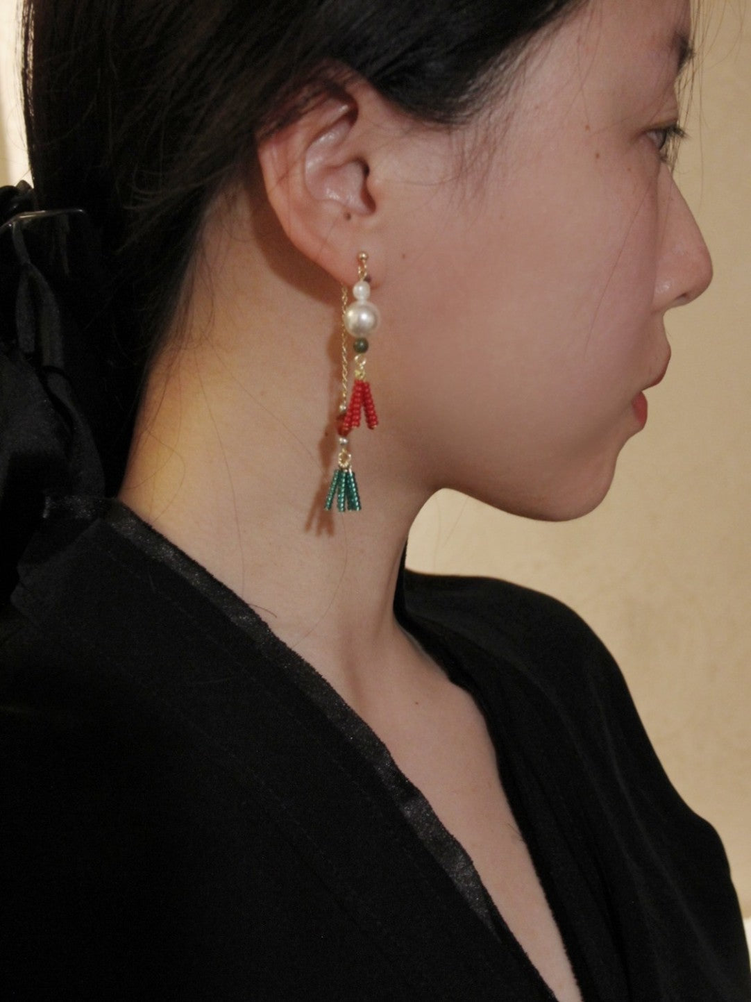 Chinoiserie Red Green Tassel Beaded Drop Pearl Earrings