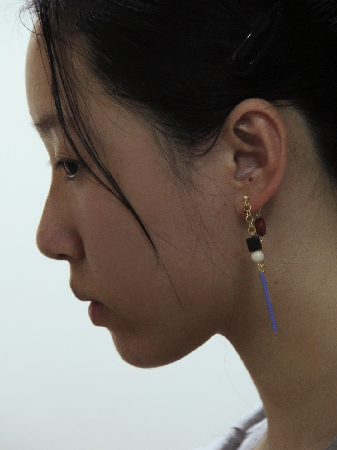 「Chinoiserie」Sandalwood Beaded Long Earrings - Lumivault
