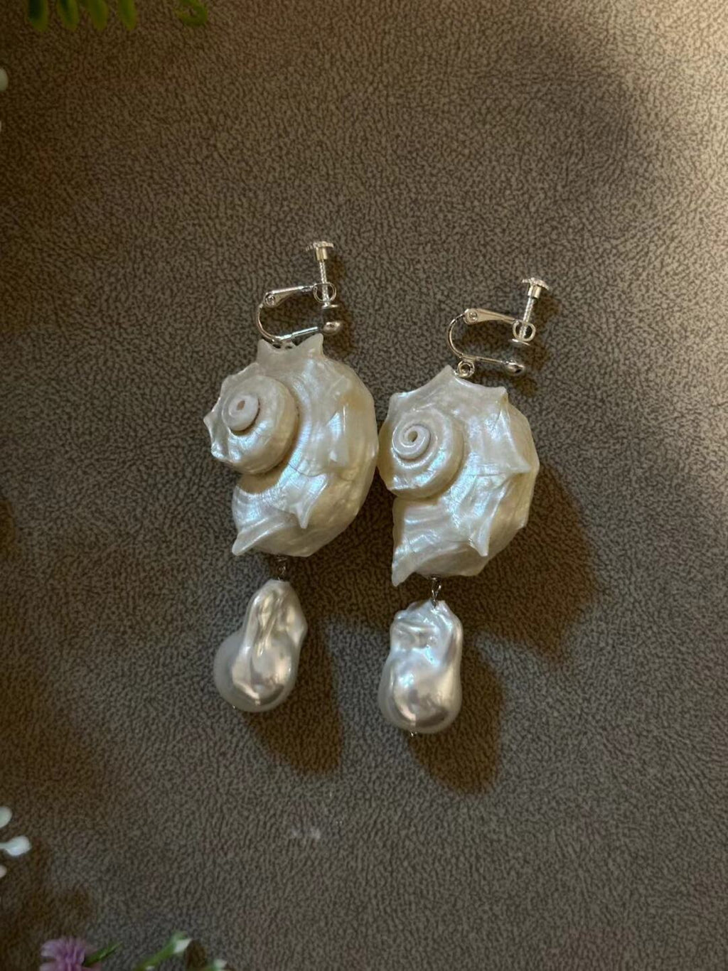 Conch Tear Earrings,Lumivault.