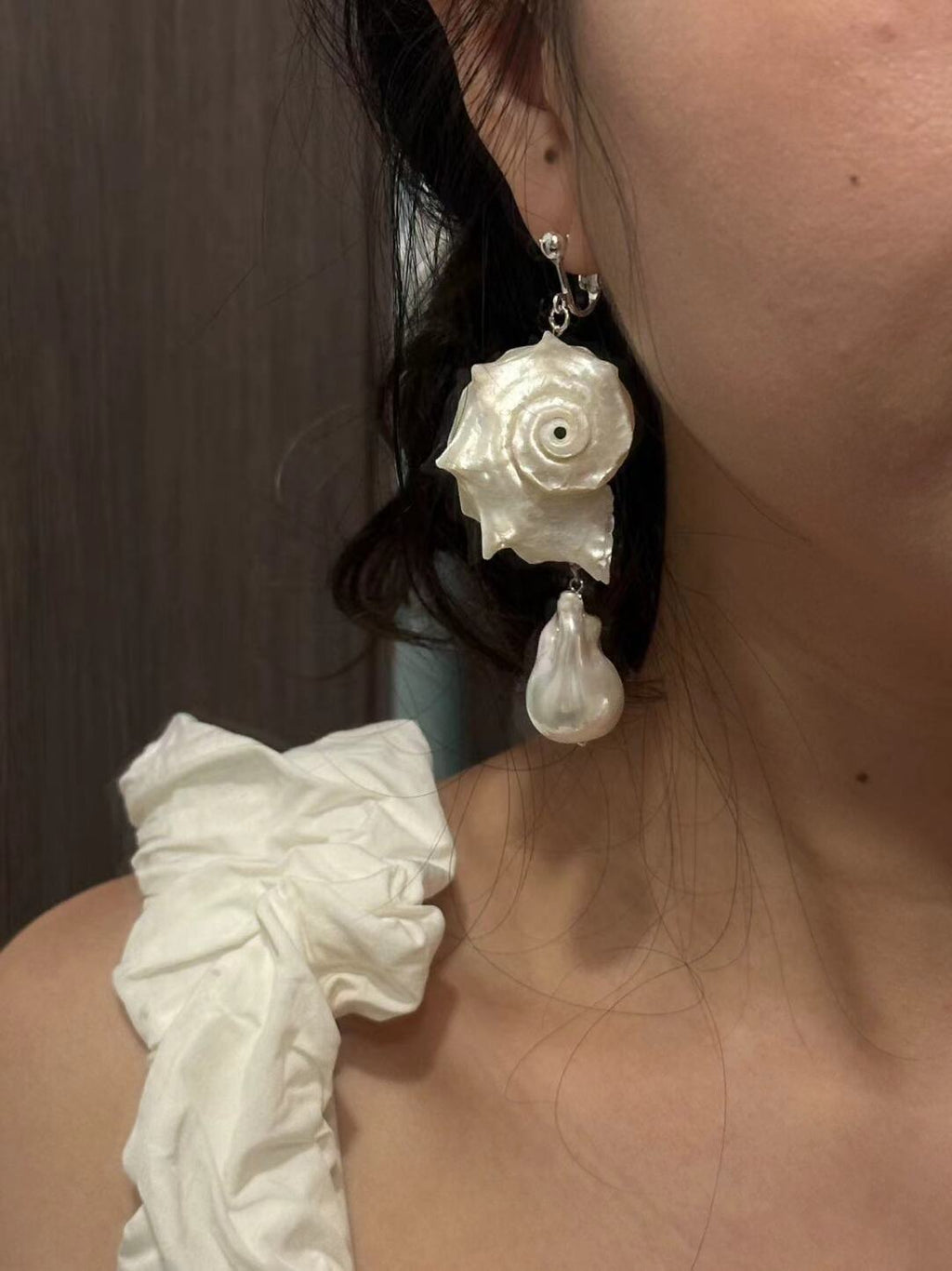 Conch Tear Earrings,Lumivault.