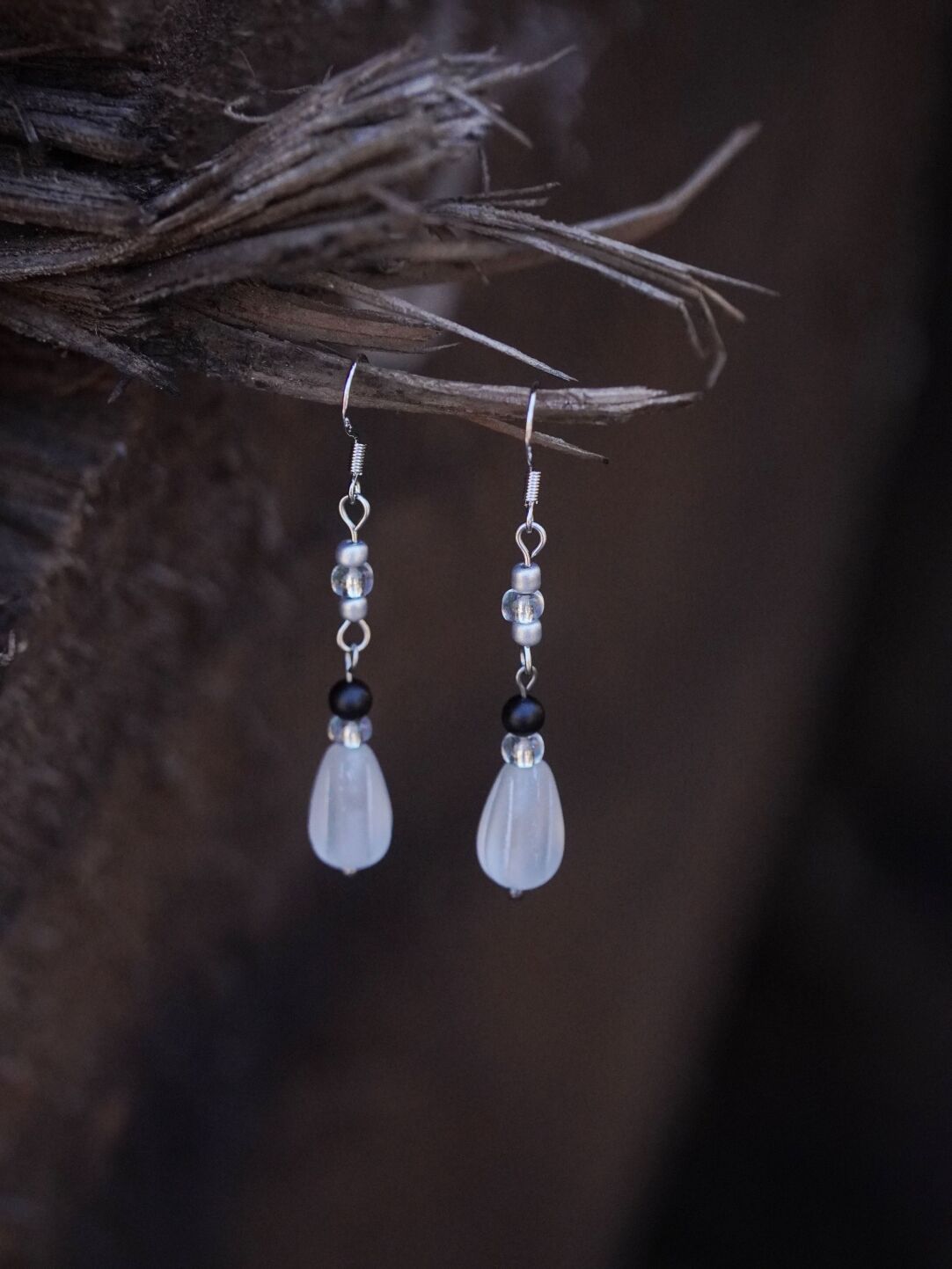 「Chinoiserie」 Gemstone Cool Matte Earrings - Lumivault