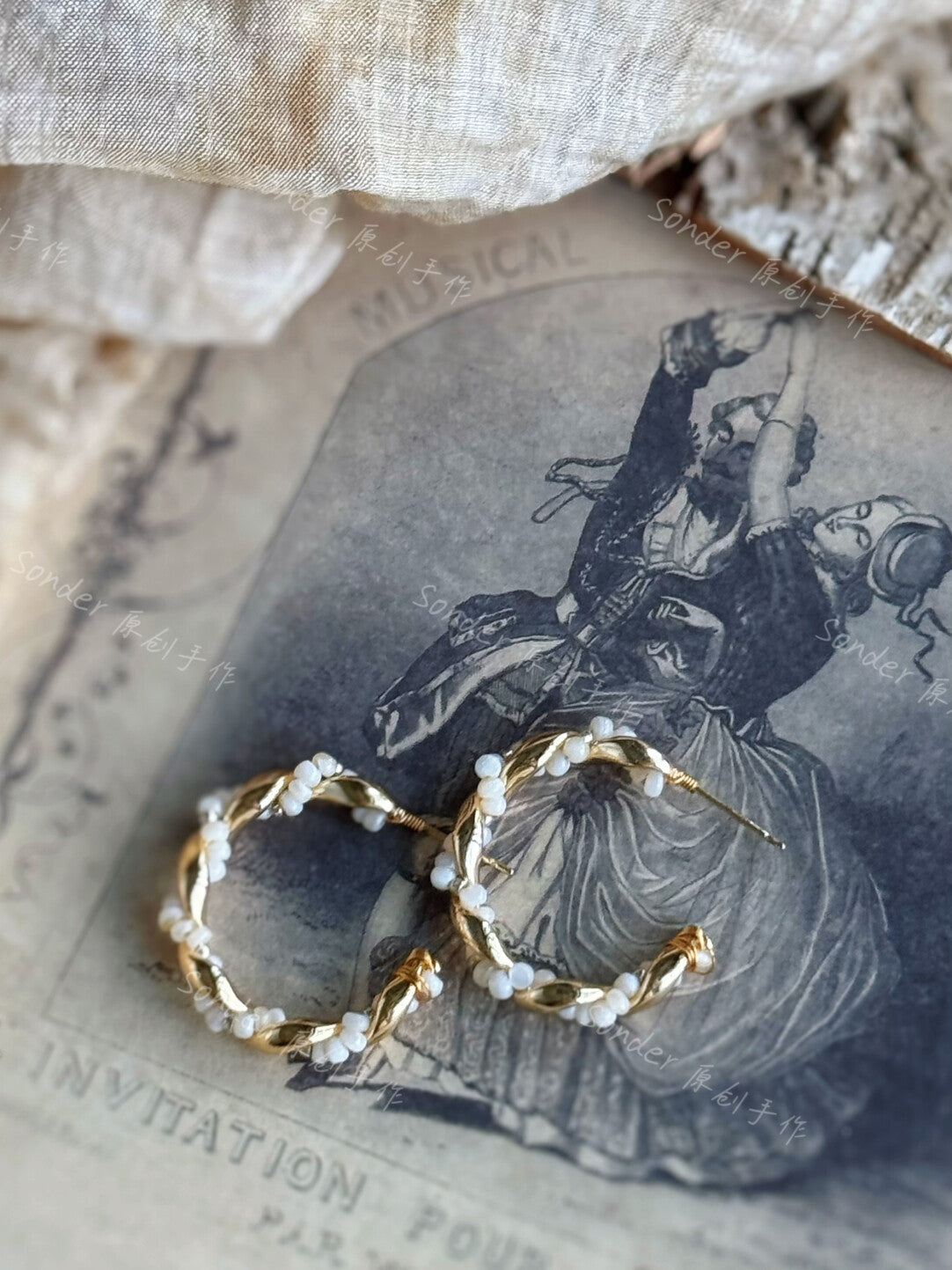 Echo Shell Pearl Wire Earrings,Lumivault.