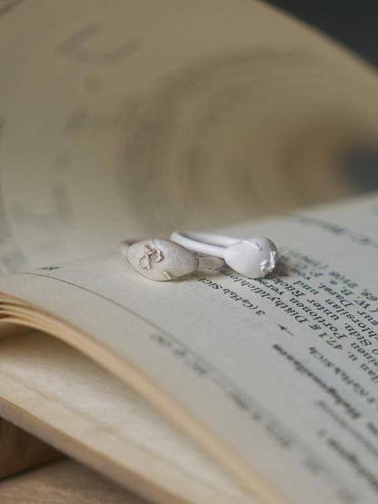 Embossed Iris Bean Open Ring