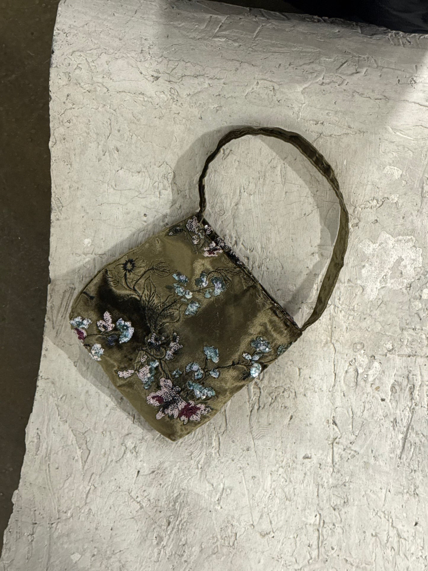 Embroidery Silk Velvet Shoulder Bag - Lumivault