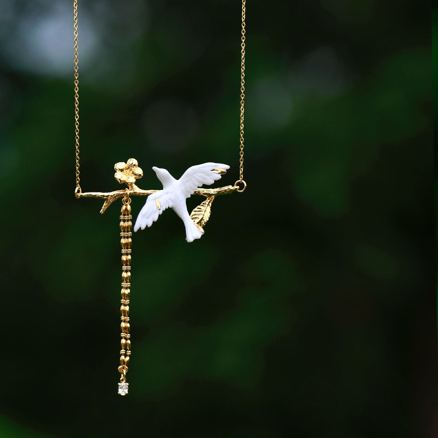 Flying Bird Ceramic Necklace,Lumivault.