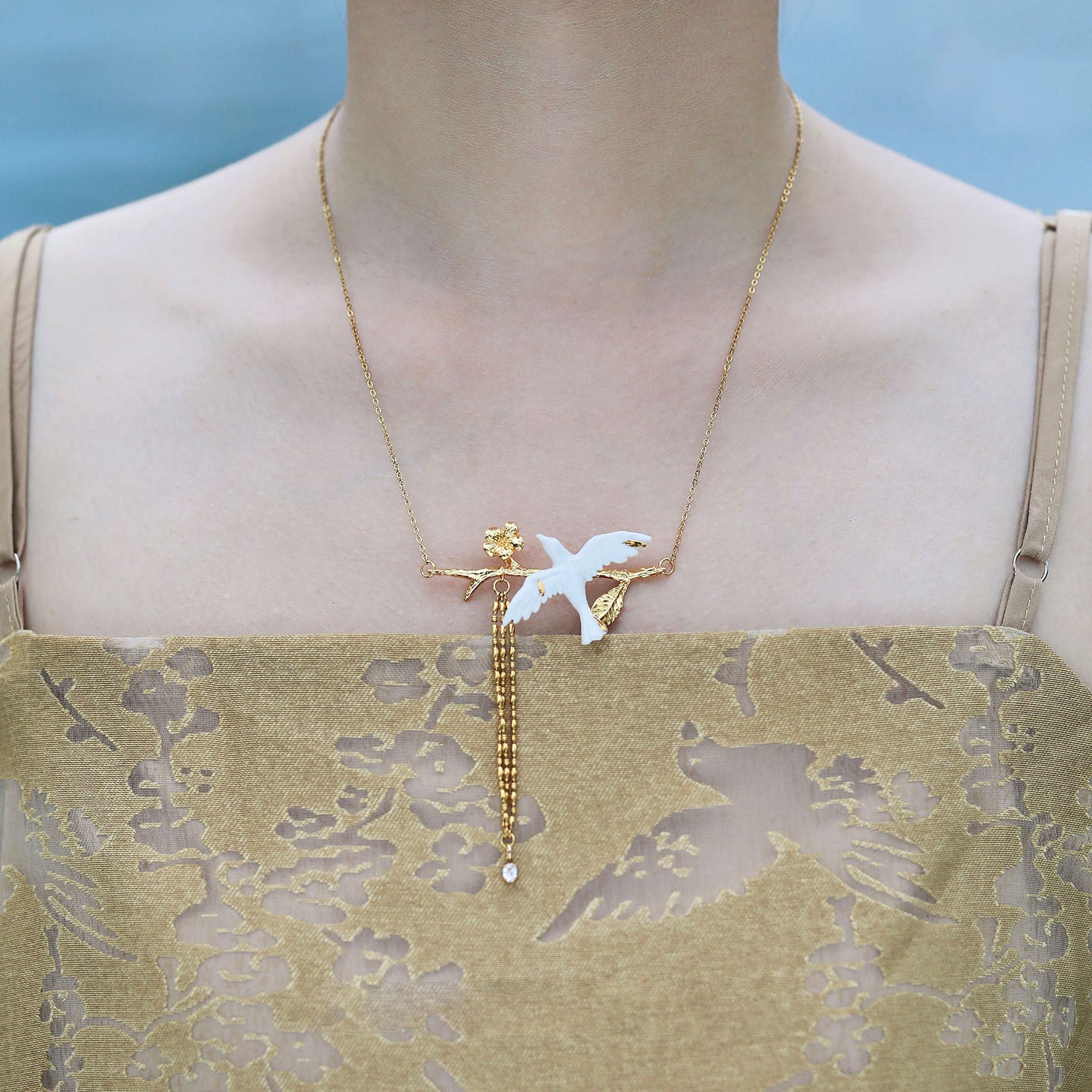 Flying Bird Ceramic Necklace,Lumivault.