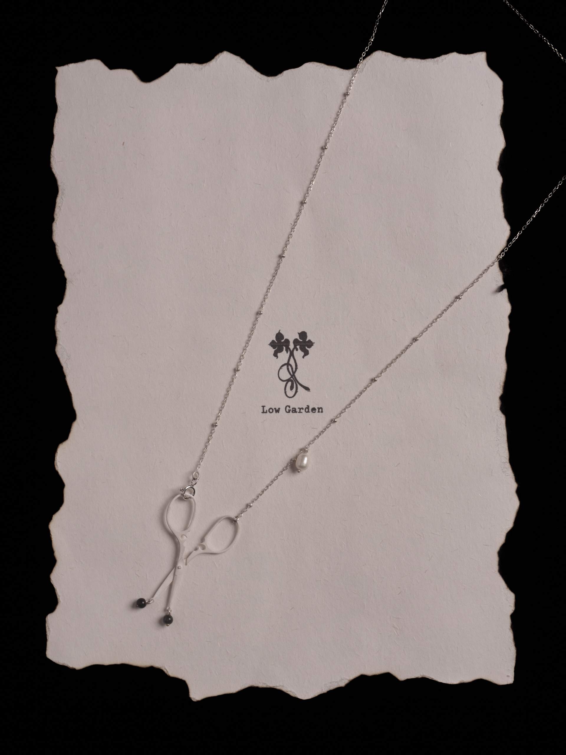 Four-Leaf Clover Scissors Obsidian Pearl Necklace,Lumivault.