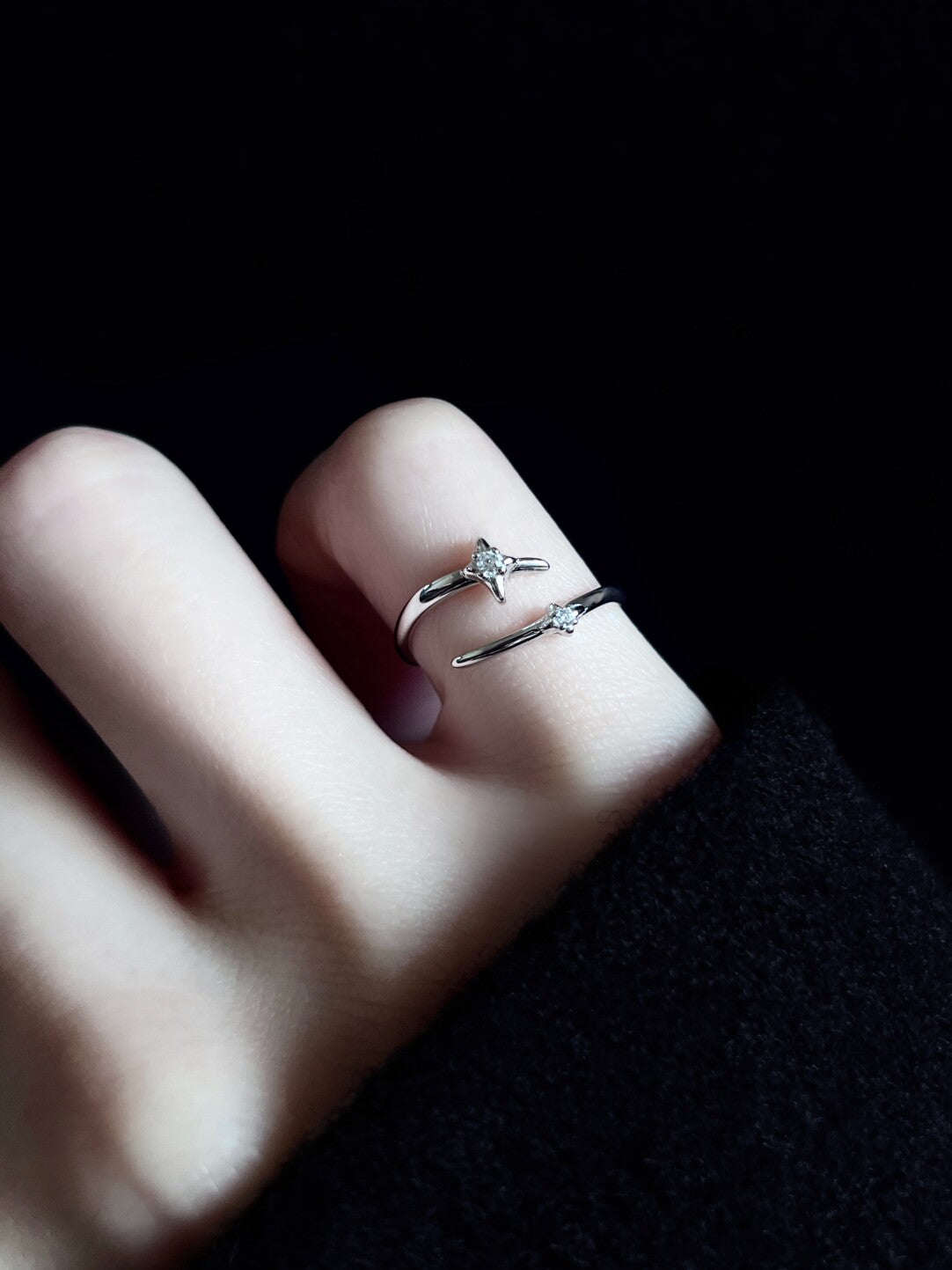 Galaxy Four Pointed Star Ring,Single Track Pinky Ring,Lumivault.