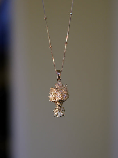 Handmade Bouquet Luxury Necklace - Lumivault