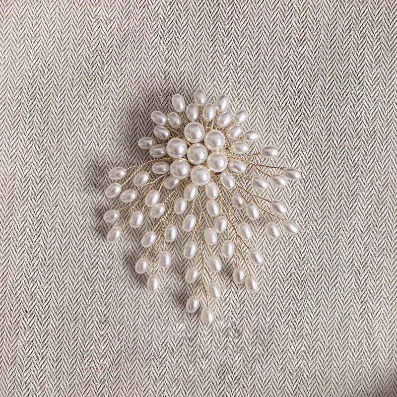 Handmade Copper Wire Beaded Flower Brooch,Lumivault.