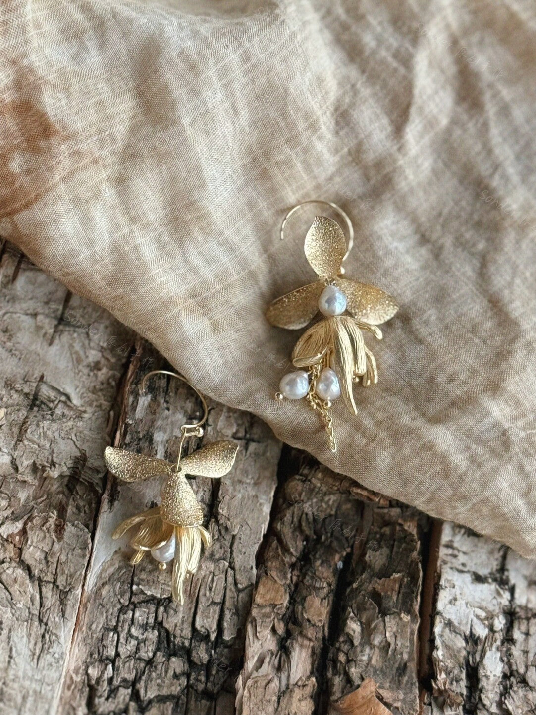 Handmade Floral Freshwater Pearl Earrings,Lumivault.