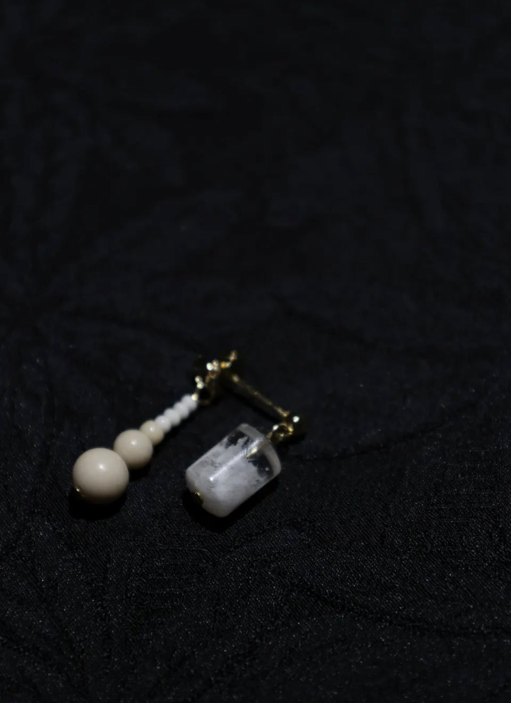 Handmade Snow Beaded Earrings,Lumivault.