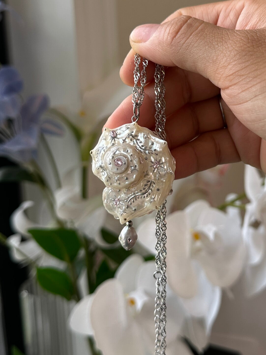 Handmade Starry Conch Necklace,Lumivault.