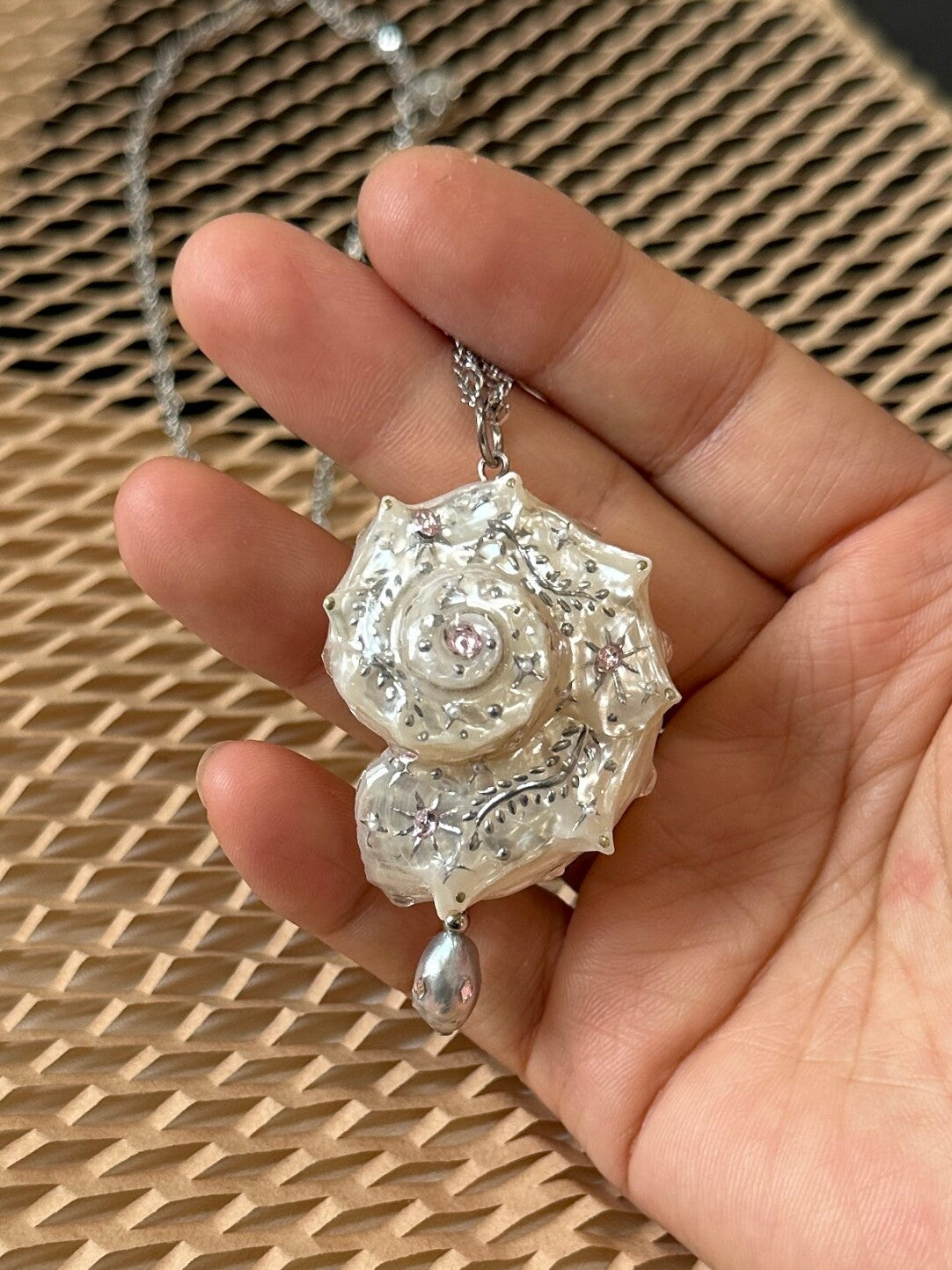Handmade Starry Conch Necklace,Lumivault.
